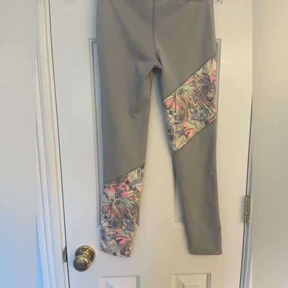 Nike Dri-fit  Leggings - Picture 3 of 3